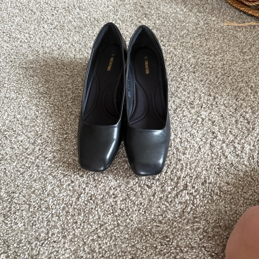 Dream Pairs Black Flats - Picture 7 of 8
